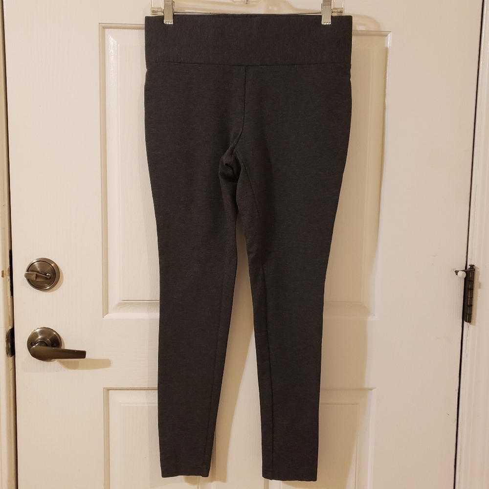Tahari Size Small Gray Leggings
